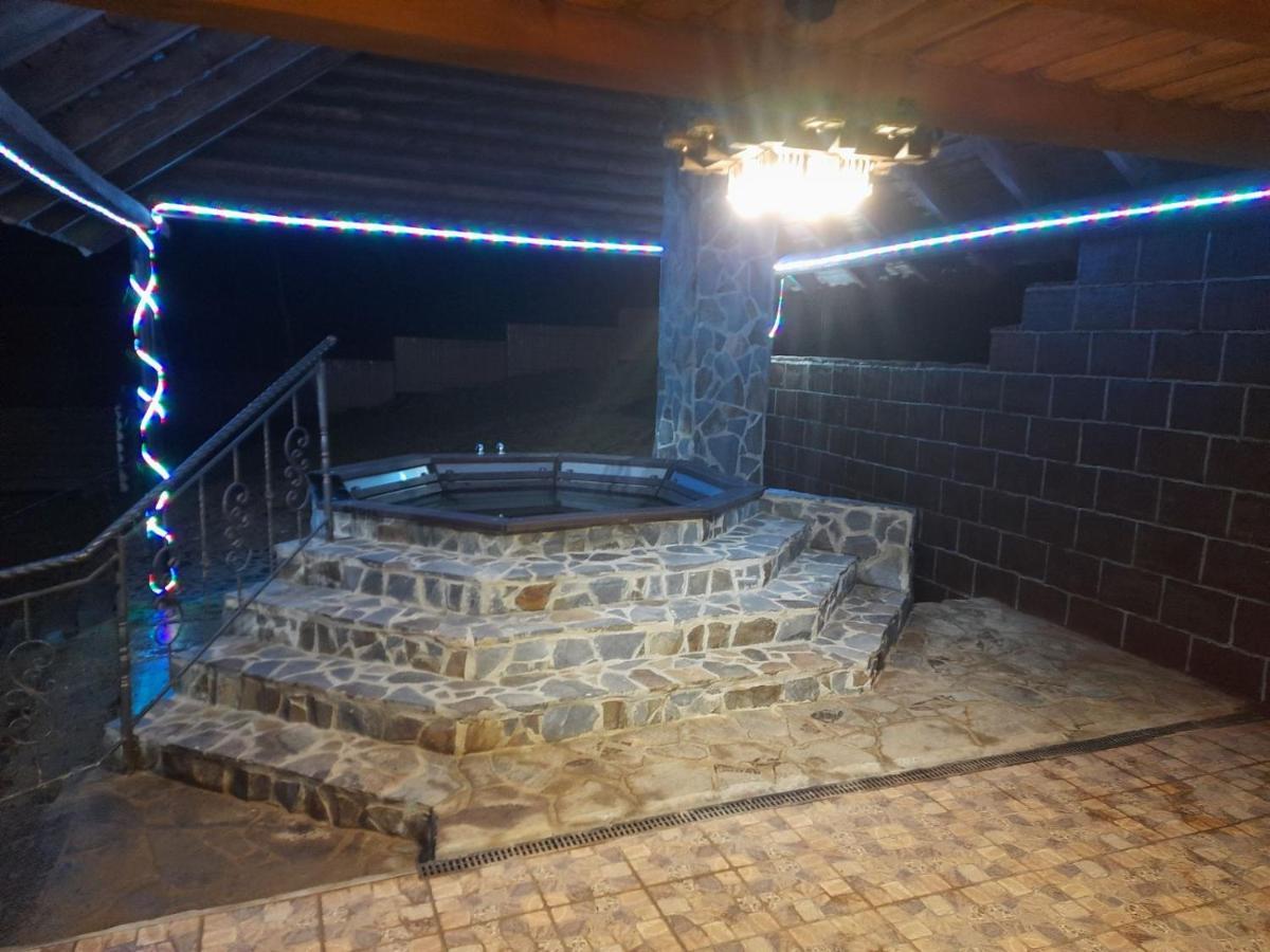 Mountain Dew Otel Belasovitsa Dış mekan fotoğraf