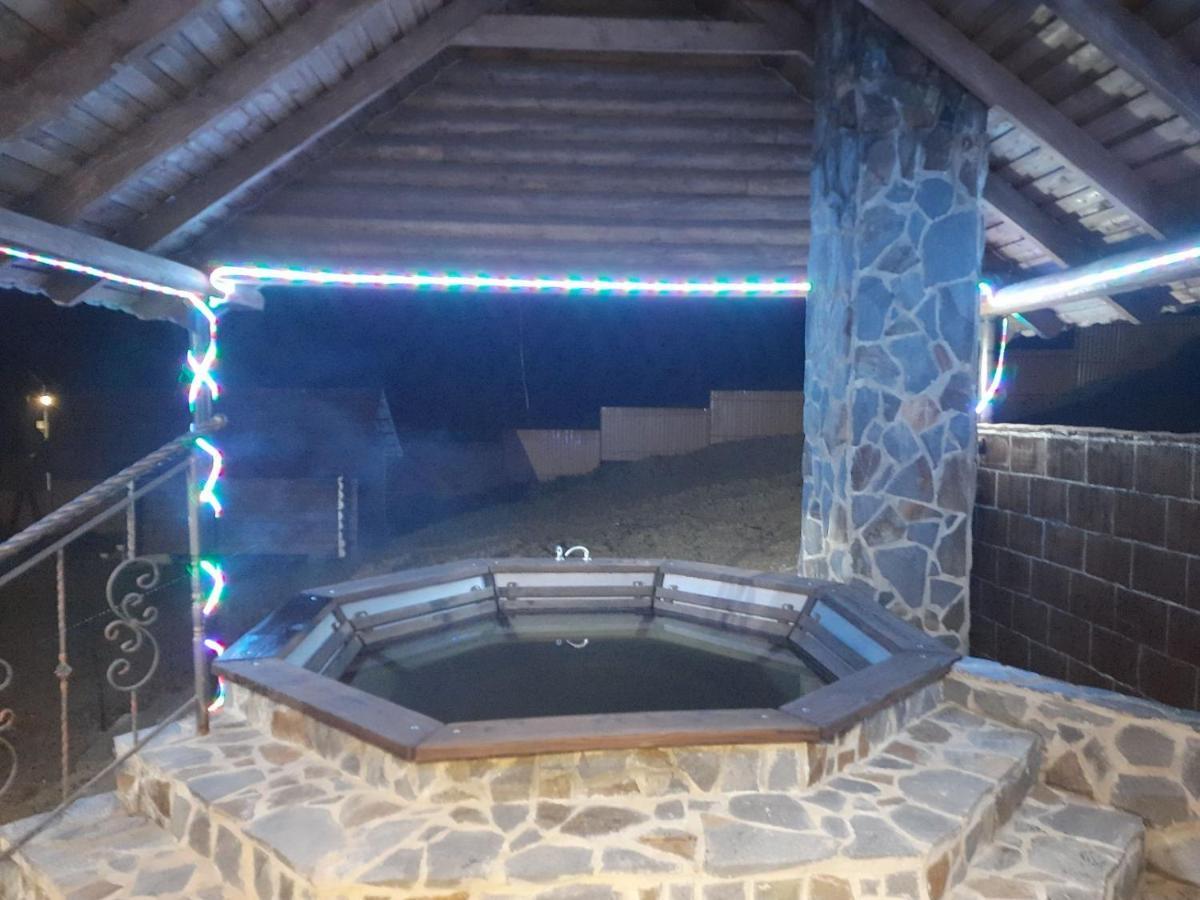 Mountain Dew Otel Belasovitsa Dış mekan fotoğraf